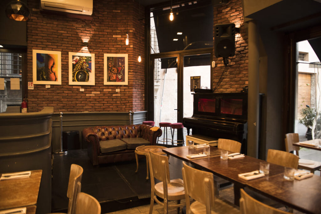 sala palco ristorante Jazz Café Roma foto 3